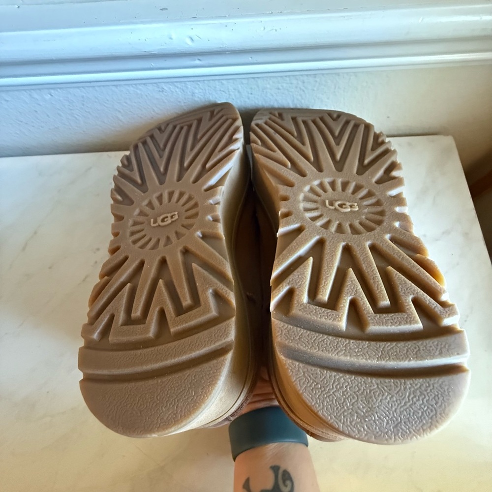 UGG Cityfunc Water Resistant Platform Derby - Picture 7 of 8